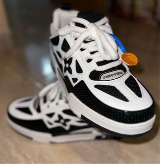 Zapatillas Hombre Negras y Blancas