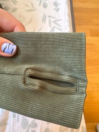 Top deportivo ASOS verde militar M