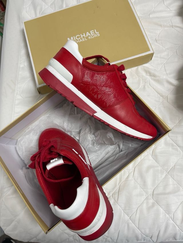 Zapatillas Michael Kors Rojas y Blancas