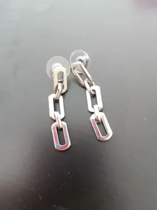 Pendientes de cadena plateados
