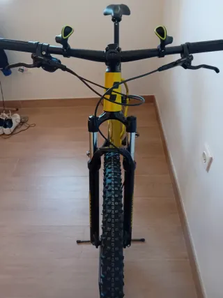 Bicicleta montaña CUBE