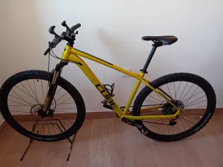 Bicicleta montaña CUBE
