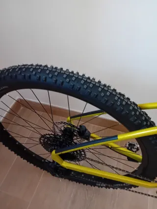 Bicicleta montaña CUBE