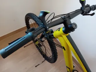 Bicicleta montaña CUBE