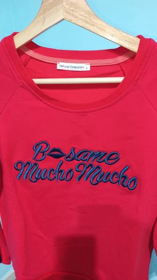 Sudadera Roja con Lazos