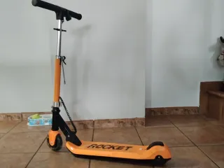 Patinete Eléctrico Ninco Rocket 8Km/h