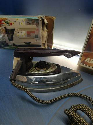 Lote di 17 prodotti vintage, oggetti da collezione