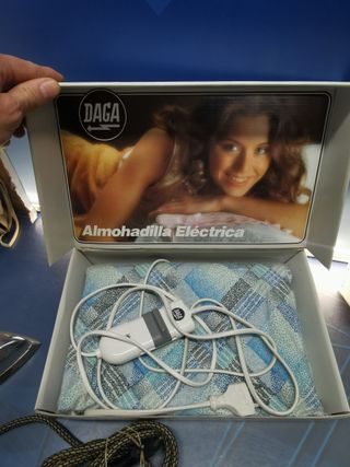 Lote di 17 prodotti vintage, oggetti da collezione