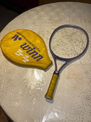 Raqueta de tenis Winn con funda