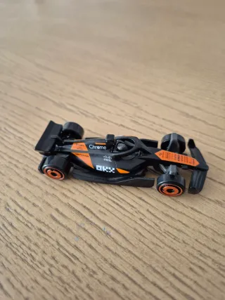 Hot Wheels Azul Escala 1:64