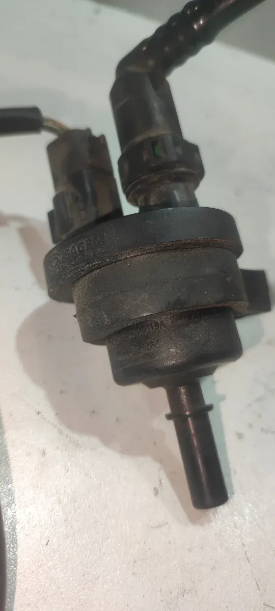 1037 VALVULA SOLENOIDE GASOLINA RENAULT