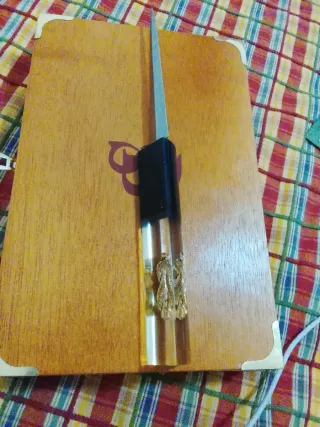 Abrecartas vintage años 70