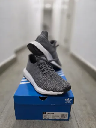 Adidas Zapatillas Grises y Blancas