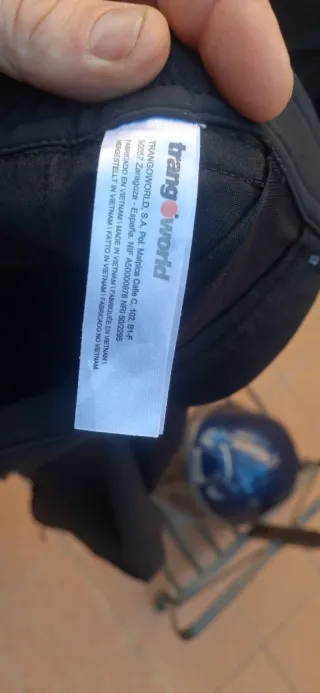 Conjunto chaqueta, guantes ,pantalón, casco