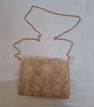 Uno, dos ó tres bolsos de fiesta