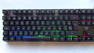 Teclado Gaming Trust GXT 835 Azor USB Negro