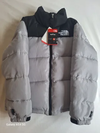 The North Face Nuptse 1996 Talla M Gris