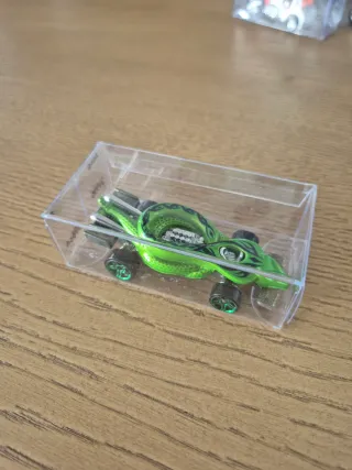 Hot Wheels Carro Amarelo em Caixa