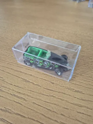 Hot Wheels Carro Amarelo em Caixa