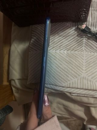 Xiaomi Redmi Note 10S azul y Negro