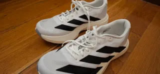 Zapatillas Adidas Running Adizero Blancas Negras