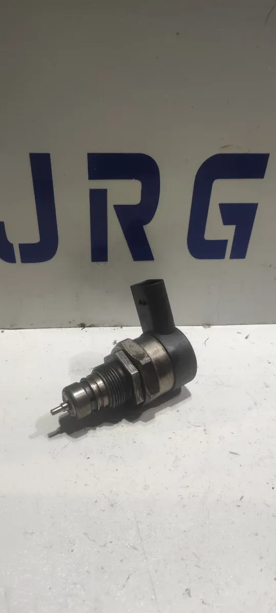 1039 REGULADOR PRESIÓN COMBUSTIBLE AUDI 2.0 TDI