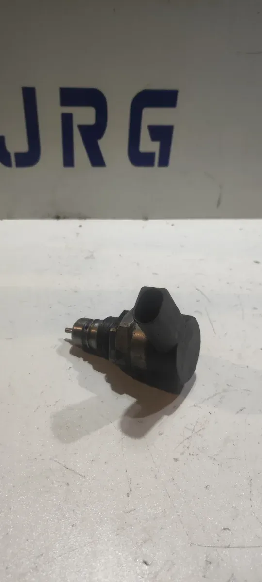 1039 REGULADOR PRESIÓN COMBUSTIBLE AUDI 2.0 TDI