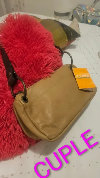 Bolso de hombro beige