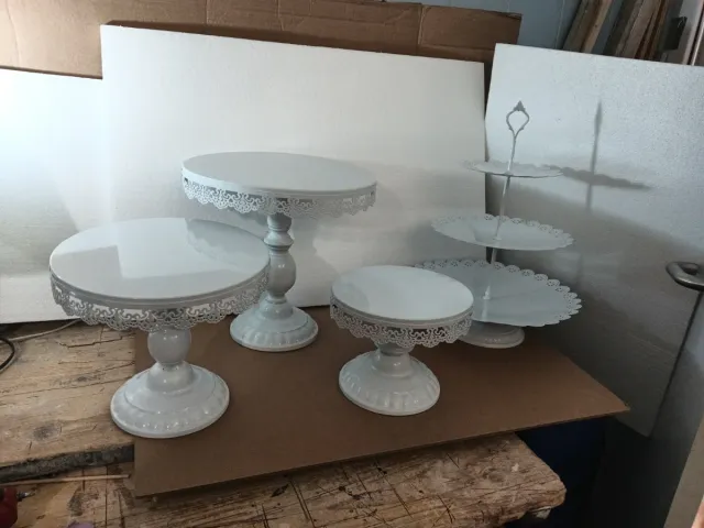 Bandejas para eventos blancas.Se alquila