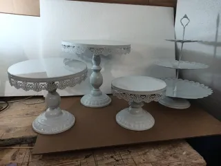 Bandejas para eventos blancas.Se alquila