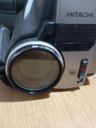 Videocámara Hitachi VM-E645LA 8mm