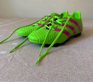 Adidas Tenis Futbol Talla 40.5 Verde/Rosa