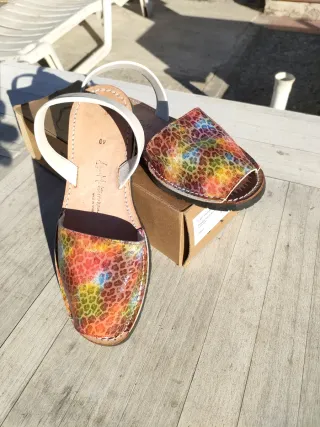 Menorquinas de piel multicolor talla 40