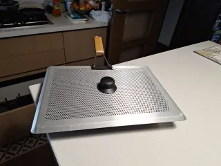 Tapa antisalpicaduras rectangular para plancha