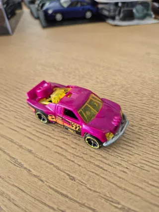 Carrinho Hot Wheels Monster Truck Amarelo