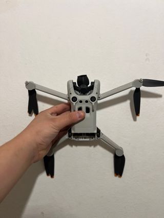 Dron DJI Mini 3 Pro
