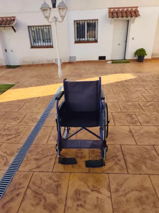 Se vende silla de ruedas