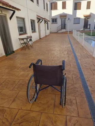Se vende silla de ruedas