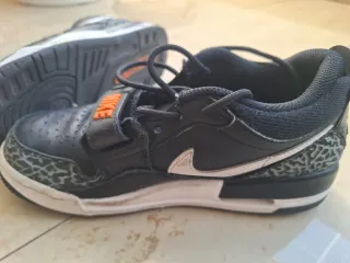 Nike Air Jordan 38 Negro/Gris