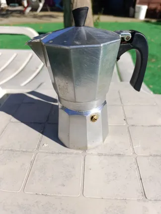 Cafetera italiana de aluminio
