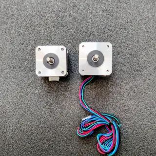 Lotto 6 Motori Stepper NEMA 17, alta coppia