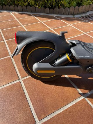 Patinete Eléctrico Segway-Ninebot Max G2