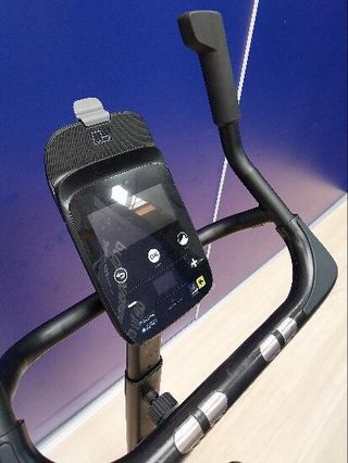 Bicicleta Estática EB900 B Conectada Autoalimentada