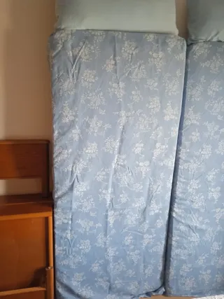 2 Camas Completas 80cm + Colchas