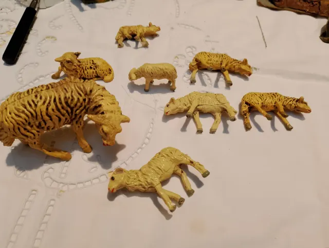 Lotto di 8 pecorelle CC Milano