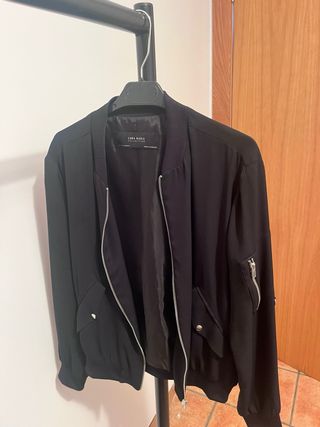Chaqueta Bomber Zara Negra