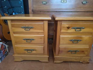 Mesitas de noche de madera