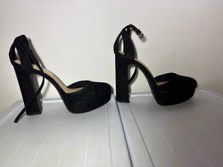 Sandalias Bershka plataforma negras T37