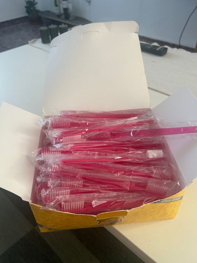 Cepillos de dientes desechables (pack 70)