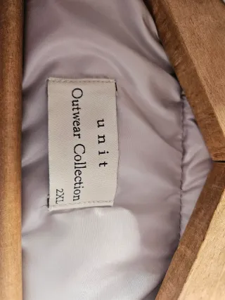 Lote 2 abrigos y chaleco como nuevos